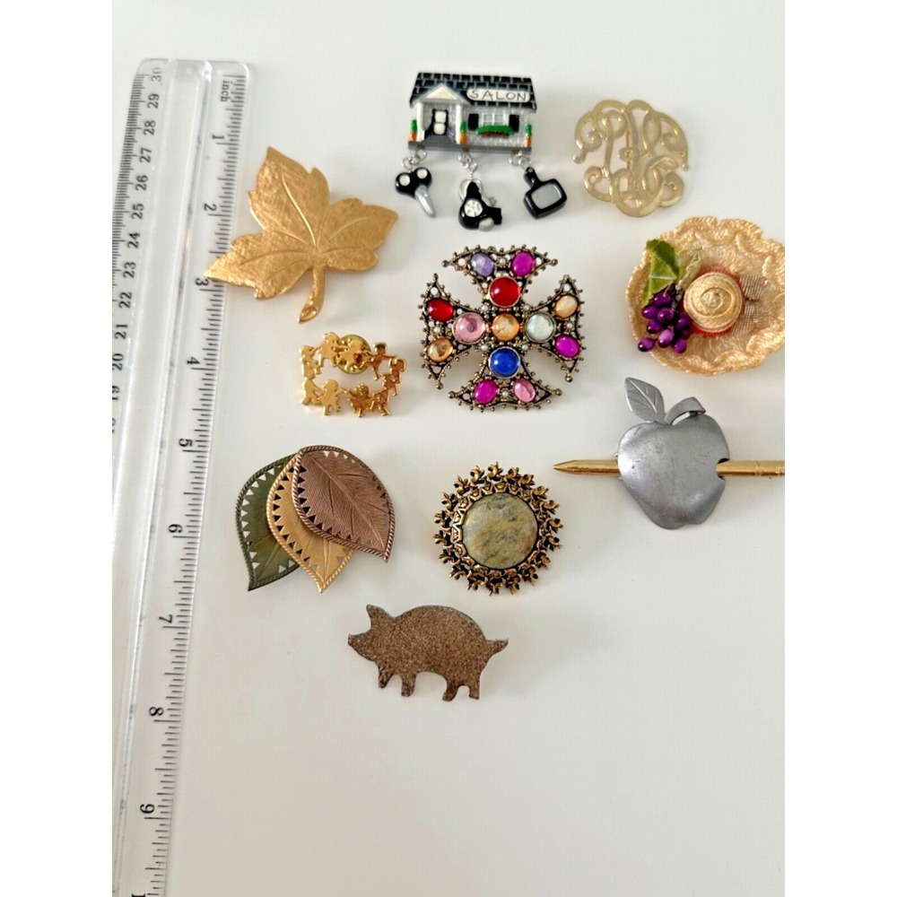 Brooch Lot Pig Apple Leaf Straw hat Salon Gold Tone Mixed Stunning Set of 10 - Picture 8 of 9